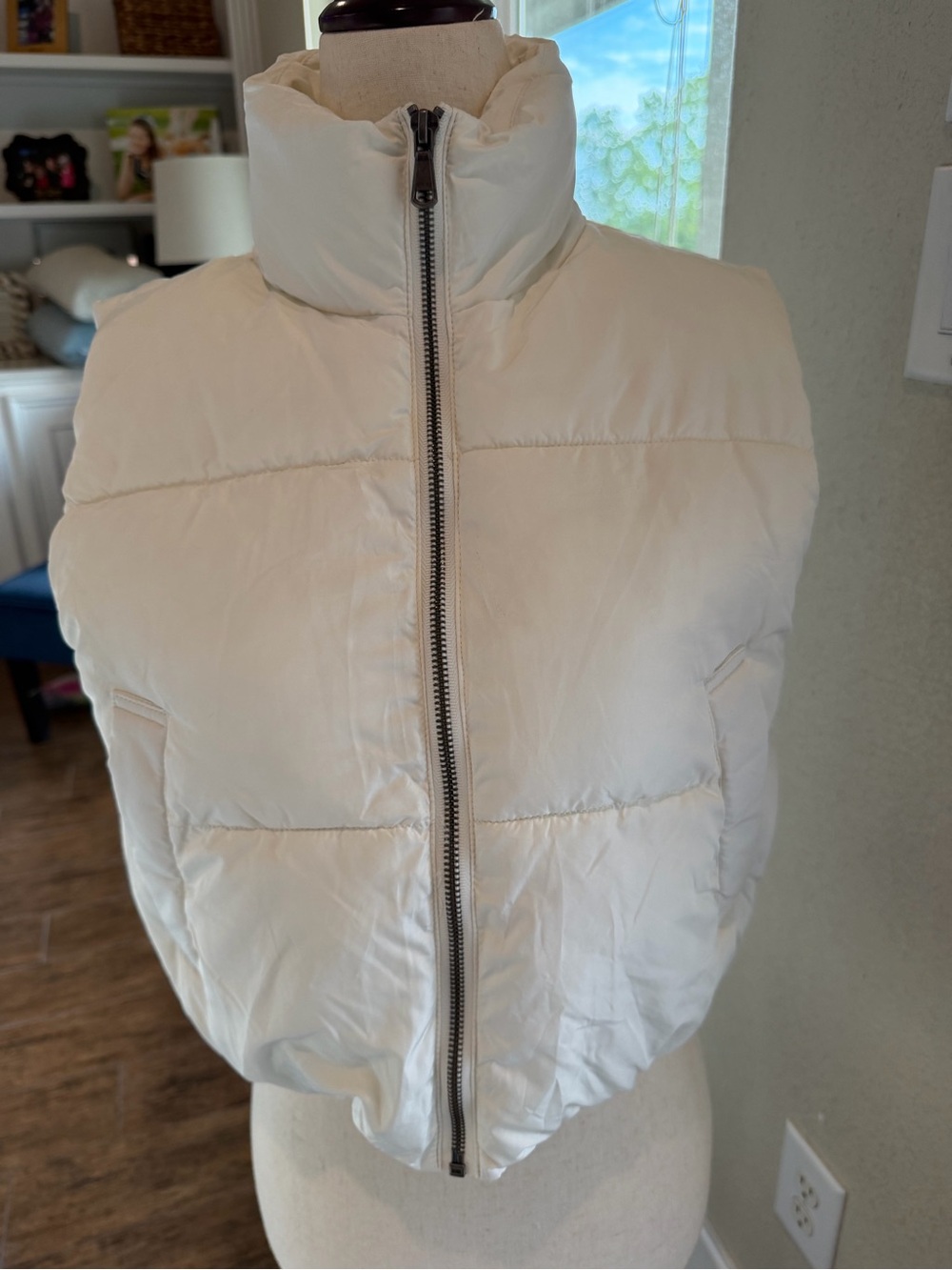 Double Zero Ivory Cream Quilted Puffer Vest High Neck Full Zip Sleeveless